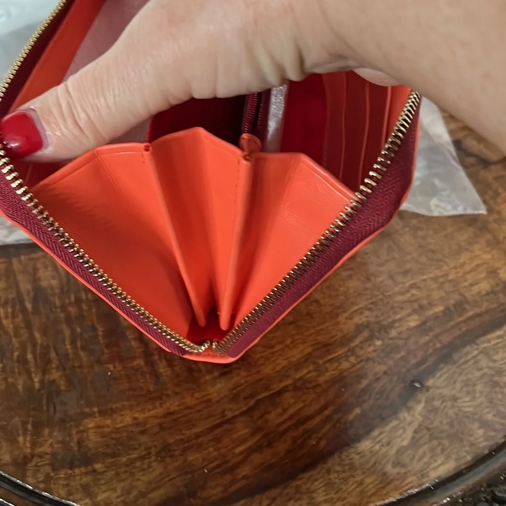 FLORENTINE LARGE ZIP AROUND WRISTLET - Picture 12 of 14